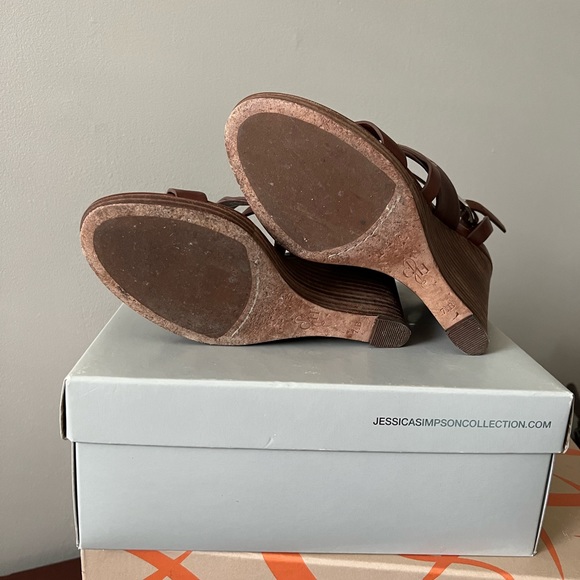 GUC. Cole Haan Wedge. Cognac. 7.5 - Picture 5 of 5